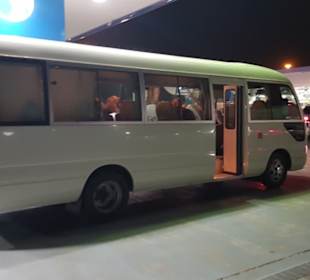 Sauber und Klimatisierter Bus