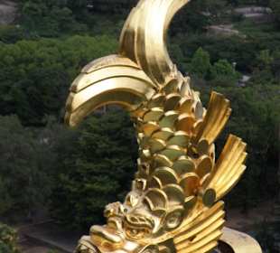 Al punto più alto di Osaka castle