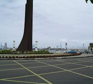 Kreisverkehr an der Avenida Alcalde Jose 