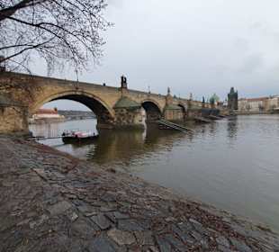Karlsbrücke - von "Kampa" aus
