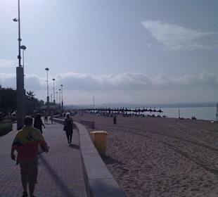 Promenade vom Strand