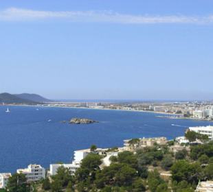 Ibiza-Stadt Blick auf die Cala d´en Bossa