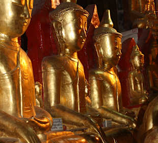 Goldene Buddhas