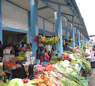 Samstag ist die ganze Stadt ein großer Markt