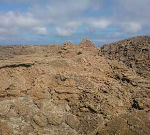Formy skalne utworzone przez lawę