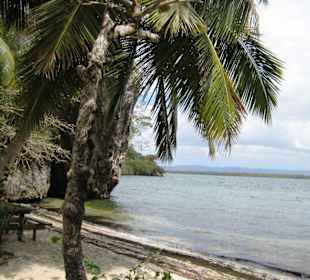 Strand vor der "Cueva de la Arena"