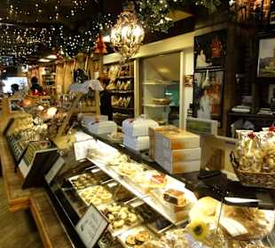 Blick auf die Bäckerei im Laden
