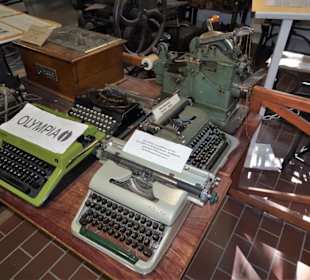 Ausstellung in der Remise der Windmühle Varel