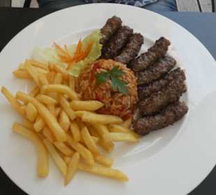 Zum Abendessen auf der Terrasse vom Piran