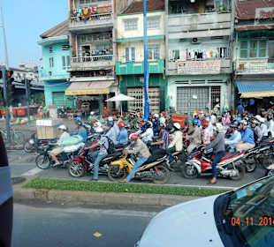 Mopeds, wohin das Auge schaut