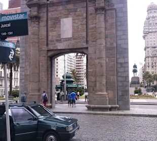 Puerta de la Ciudadela