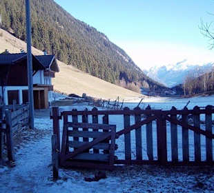 Wanderweg zum Skigebiet