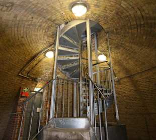 Aufgang zur Rathaus Turmkuppel