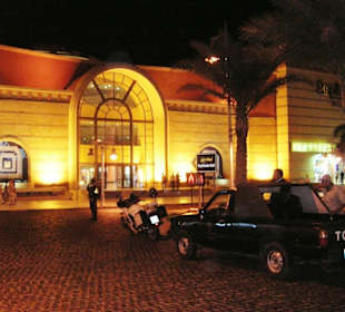 Eingang/Ausgang "Centro"Hurghada - Promenade