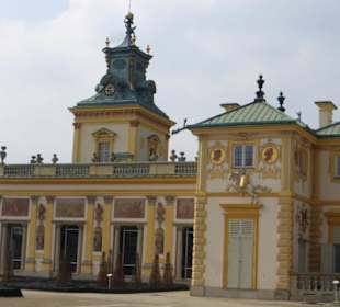 Blick vom Wilanów-Park zum Schloss