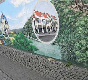 Wunderschöne Mauerbemalungen