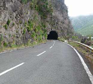 Tunnel an der ER110 Encumeada-Paul da Serra