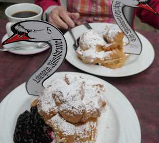 Sehr gute Windbeutel vom Café Windbeutelgräfin