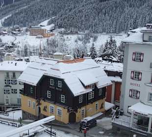 Blick auf die Bar "Silver Bullet" in Bad Gastein