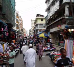 Seitenstrassen um den Kariakoo Markt