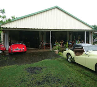 Restaurant mit Blick auf schöne Oldies