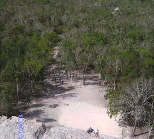 Blick von Pyramide in Coba