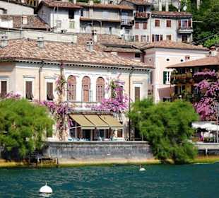 Limones Altstadt von der Wasserseite aus gesehen