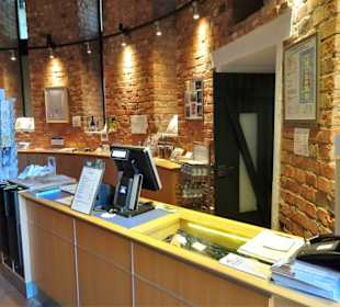 Der Eingangsbereich mit Kasse