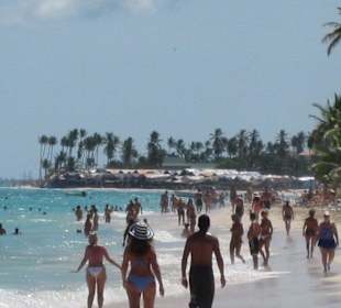 Einkaufen am Strand (viel Handeln) ca. 30min gehen