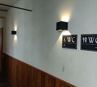 Behidnertengerechtes WC
