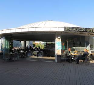 Gastron. Einrichtung auf dem Dach