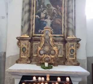 Zum Altar