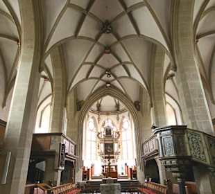 Blick in das Kirchenschiff