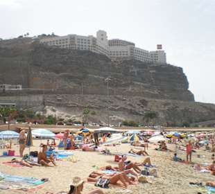 Blick vom Strand aufs Riu Vistamar