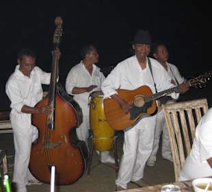 Fischrestaurant Jimbaran tolle Band
