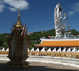 Wat Plai Laem