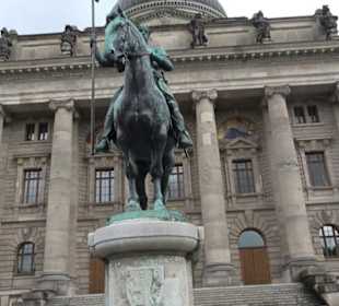 Reiterstandbild Otto I. von Wittelsbach im Hofgart