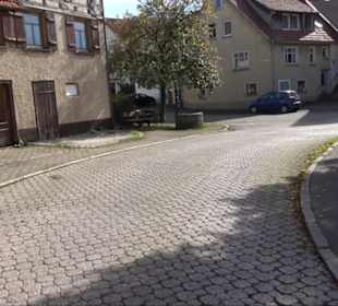 Dorfbrunnen am Backhaus Lonsingen