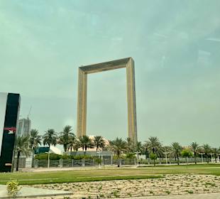 The Dubai Frame