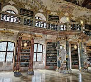 Bibliotheksaal