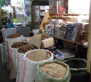 Im Kariakoo Market