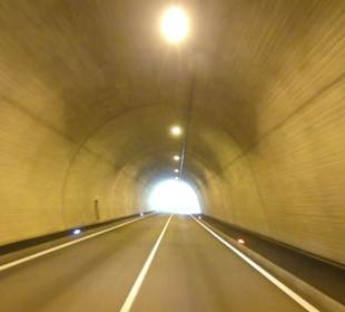 Tunnel