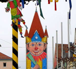Faschingsverkleidung des Oberen Tores