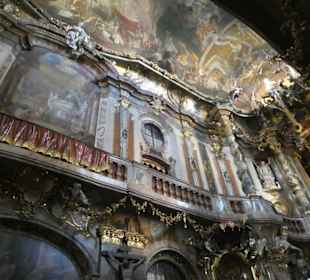 Asamkirche zwischen Marienplatz und Sendlinger Tor