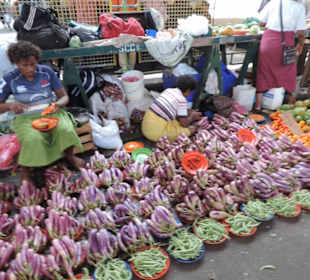 Auf dem Markt von Suva