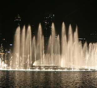 Wasserfontänen Dubai Mall