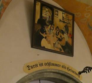 Im Münchner Hofbräuhaus