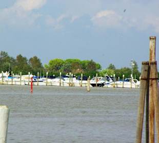 Am Ende von Bibione Yachthafengebiet