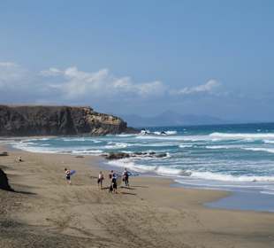 Surfen an den schönsten Stränden der Insel