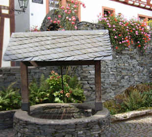 Bacharach: Brunnen in der Ortsmitte